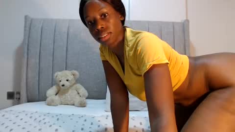 Snapshot of sexymonalisa1 chatting on 07.25.26 sexymonalisa1 online show from 07.25.26