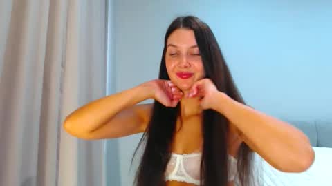 Snapshot of sexymymeow chatting on 09.25.25 SexyMyMeow online show from 09.25.25