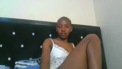 Snapshot of sexynanaa chatting on 03.19.26 nanaa online show from 03.19.26