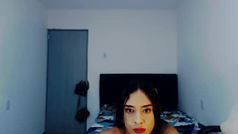 Snapshot of sexynatalia25 chatting on 02.20.25 Natalia Duran online show from 02.20.25