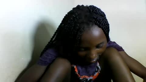 VIVIAN online show from 02.16.25