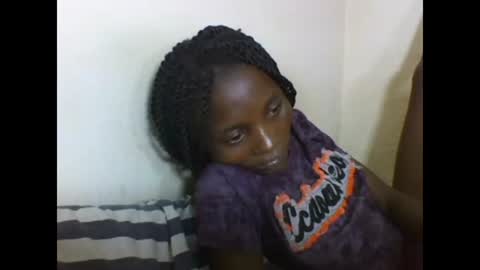 VIVIAN online show from 02.17.25