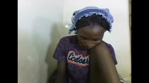 VIVIAN online show from 02.17.25