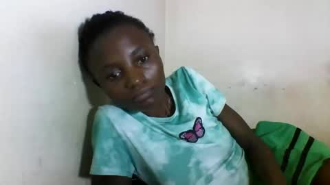 VIVIAN online show from 02.20.25