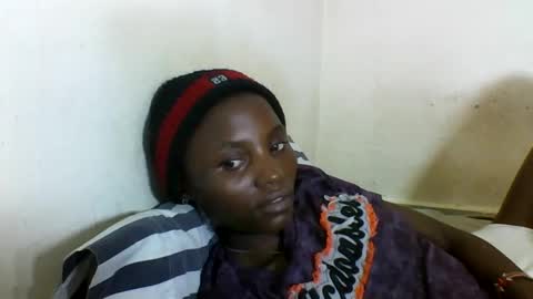 VIVIAN online show from 02.25.25