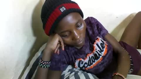 VIVIAN online show from 02.26.25