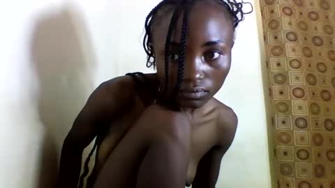 VIVIAN online show from 03.08.25