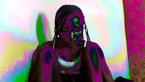 VIVIAN online show from 03.08.25