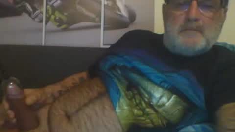 Snapshot of sexypaa chatting on 12.16.25 sexypaa online show from 12.16.25