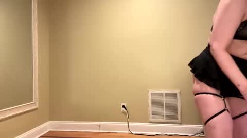 Sexypiglet2728 online show from 12.21.24