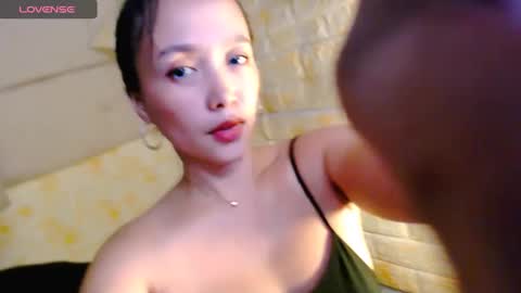 Snapshot of sexypinaymiya chatting on 12.22.24 Miyah online show from 12.22.24