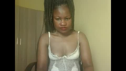 queenivy online show from 09.16.25