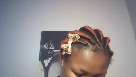 Snapshot of sexyqueenivy chatting on 12.20.25 queenivy online show from 12.20.25