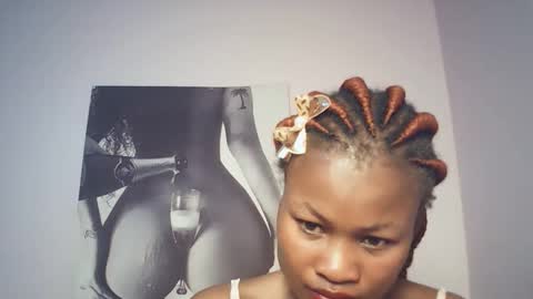 Snapshot of sexyqueenivy chatting on 12.21.25 queenivy online show from 12.21.25