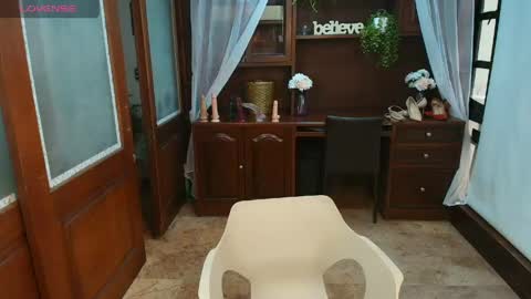 Snapshot of sexyrachel_ chatting on 05.22.26 R A C H E L online show from 05.22.26