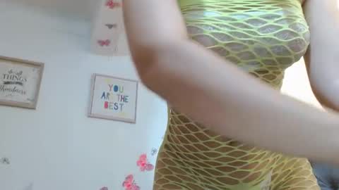 Venus Independent Model online show from 06.20.26