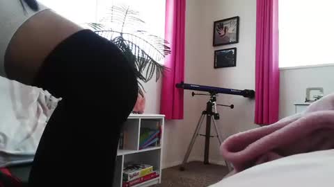 Snapshot of sexysmiley109 chatting on 01.28.25 sexysmiley109 online show from 01.28.25