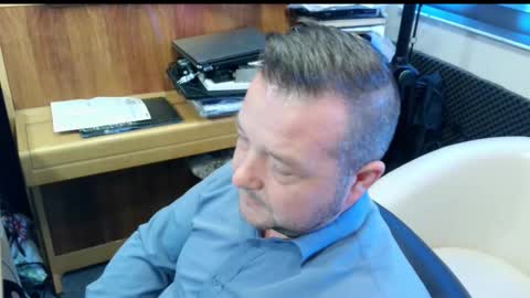 Snapshot of sexysteve80 chatting on 11.04.25 sexysteve80 online show from 11.04.25