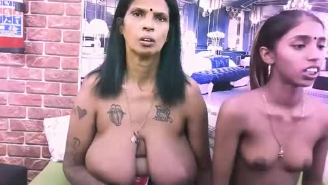 sexyva4u2luv online show from 11.10.25