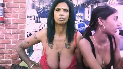 sexyva4u2luv online show from 11.11.25