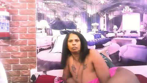 sexyva4u2luv online show from 12.21.25