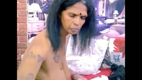 Snapshot of sexyva4u2luv chatting on 06.04.26 sexyva4u2luv online show from 06.04.26