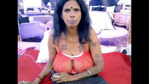 Snapshot of sexyva4u2luv chatting on 06.14.26 sexyva4u2luv online show from 06.14.26