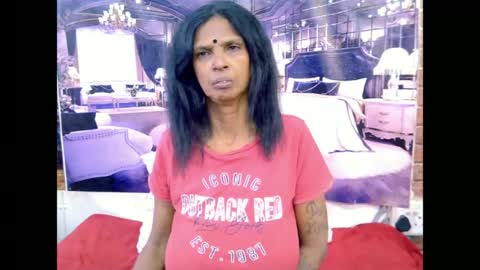 Snapshot of sexyva4u2luv chatting on 06.15.26 sexyva4u2luv online show from 06.15.26