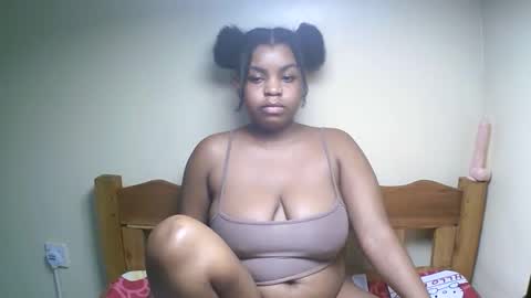 sexyyred_ online show from 05.11.26