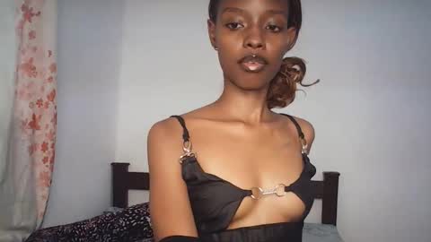 sexyzuriel online show from 02.18.26