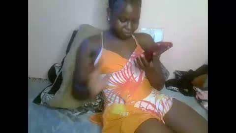 Snapshot of shaa_loon chatting on 01.10.26 shaa_loon online show from 01.10.26