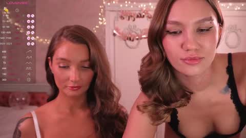 Sindy and Nancy  Next stream 1 December  online show from 12.18.24