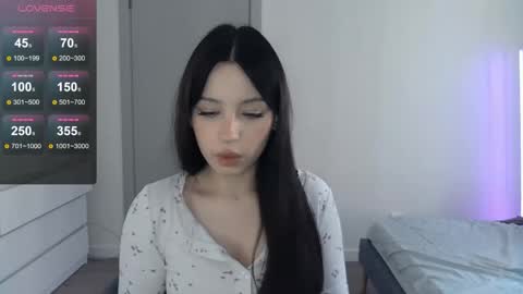 Snapshot of shaecatalina chatting on 05.13.26 shaecatalina online show from 05.13.26