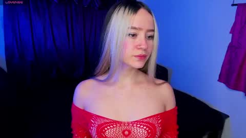 Shaira Clark online show from 04.23.26