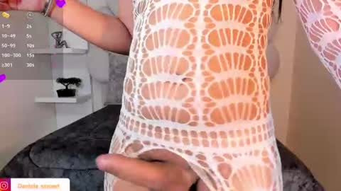 Snapshot of shairytovar chatting on 06.16.26 shairytovar online show from 06.16.26