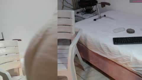 Snapshot of shalomexotic chatting on 12.21.25 shalomexotic online show from 12.21.25