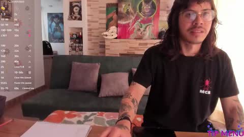 Snapshot of shamelesss_ chatting on 10.27.25 shamelesss_ online show from 10.27.25