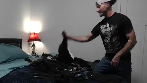 Snapshot of shameus69 chatting on 12.22.25 shameus69 online show from 12.22.25