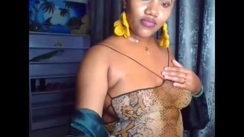 Snapshot of shana22222 chatting on 02.20.26 shana22222 online show from 02.20.26