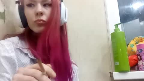 Lia online show from 10.22.25