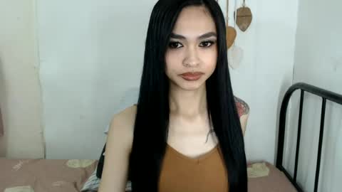Snapshot of shanegreents chatting on 06.20.26 bini aiah online show from 06.20.26