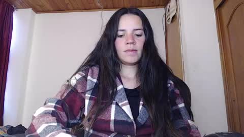Snapshot of shanel_lozano chatting on 05.08.26 shanel_lozano online show from 05.08.26
