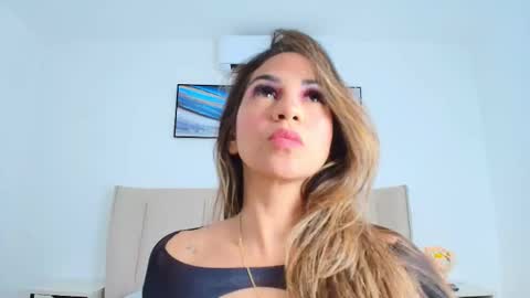 Snapshot of shanell_rousex chatting on 12.02.25 Shanell online show from 12.02.25