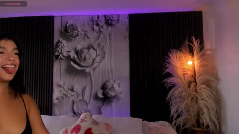 Snapshot of shaniadaniels chatting on 03.06.26 ShaniaDaniels online show from 03.06.26