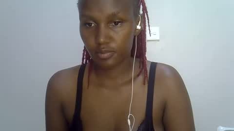 Snapshot of shanizzz chatting on 05.08.26 shanizz online show from 05.08.26
