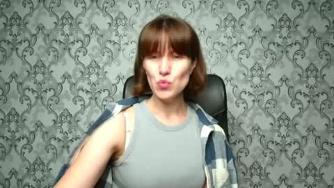 Snapshot of shannen_sweet chatting on 09.27.25 Shannen online show from 09.27.25