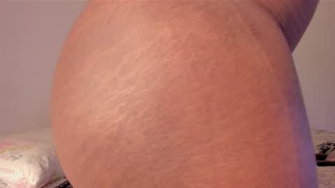 Snapshot of shannick03 chatting on 01.10.25 shack03 online show from 01.10.25