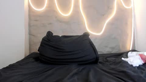 Shanntal  online show from 03.11.26