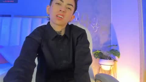 Snapshot of shantal_thompson21 chatting on 06.18.26 Shantal online show from 06.18.26