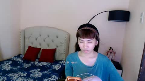 Snapshot of shantalfoxxy chatting on 06.18.26 SHANTA FOX s online show from 06.18.26